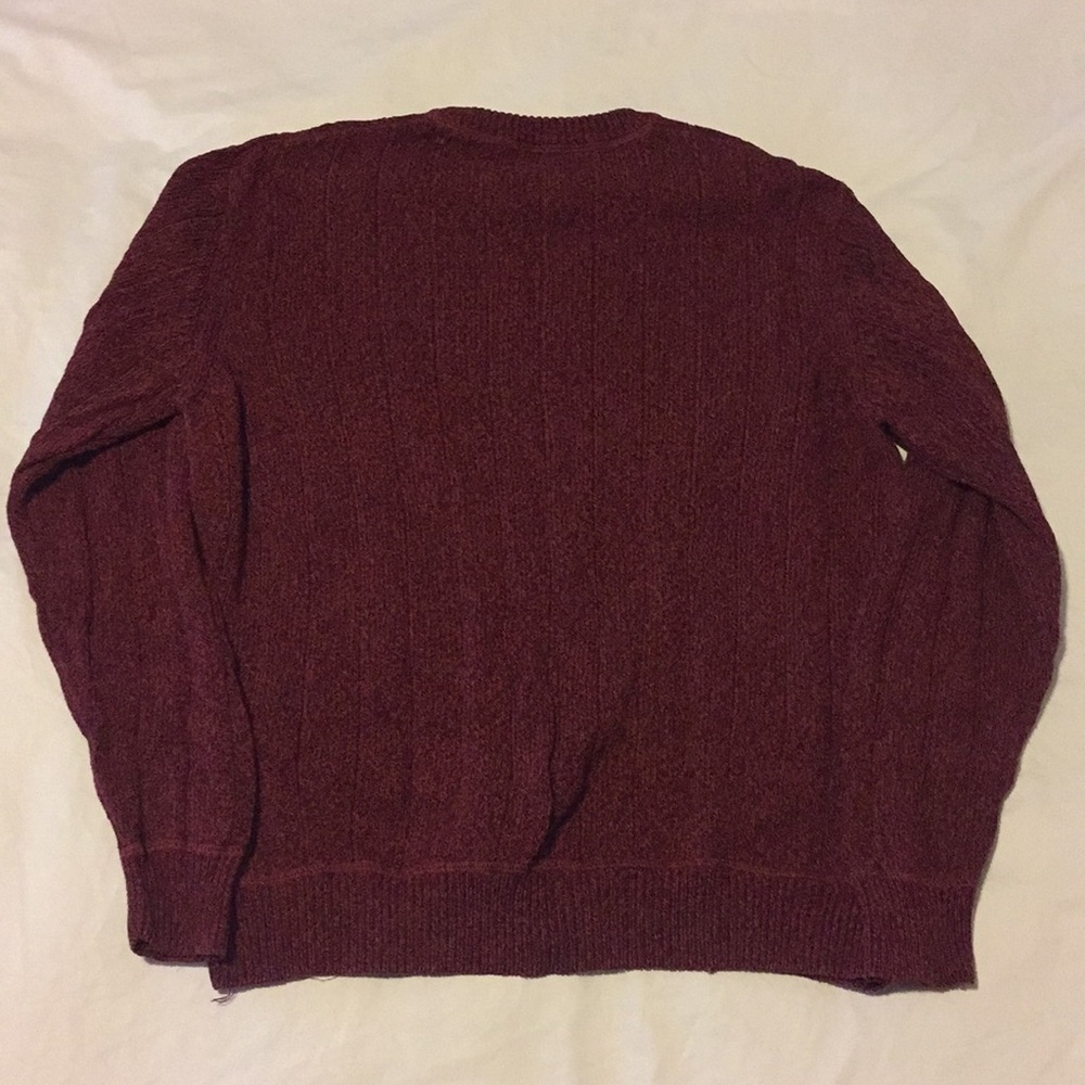 Large Comfortable Sweater - Picture 2 of 3